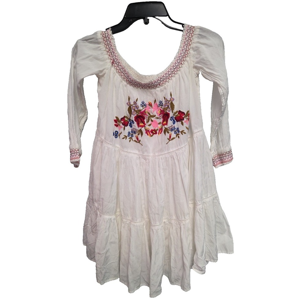 FREE PEOPLE XS Boho White‎ Embroidered Mini Dress Smocked Off Shoulder Sunbeams